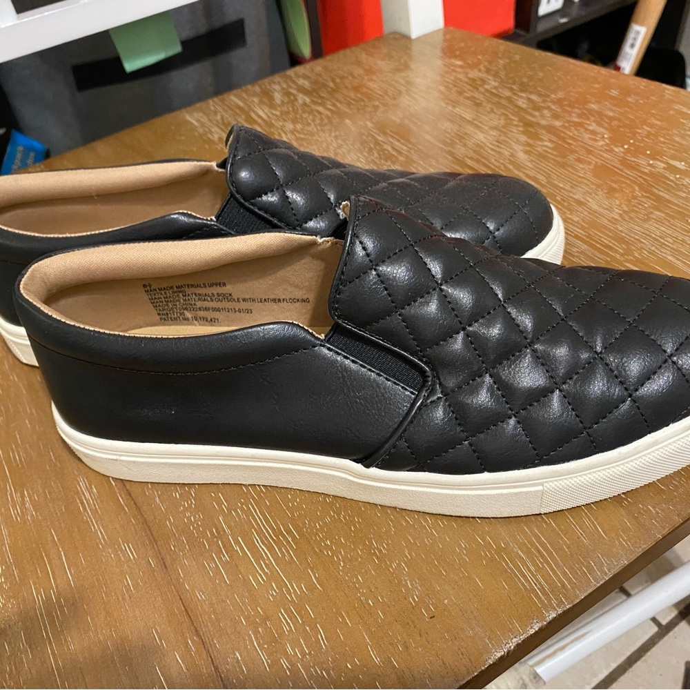 Target quilted black slip ons size 8.5